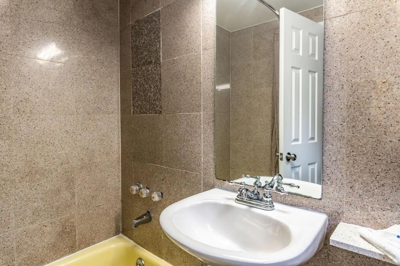 Motel 6-Elmsford, Ny - White Plains Hotel