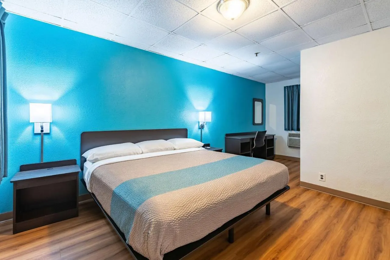Motel 6-Elmsford, Ny - White Plains Hotel